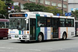 西鉄バス。Wikipedia